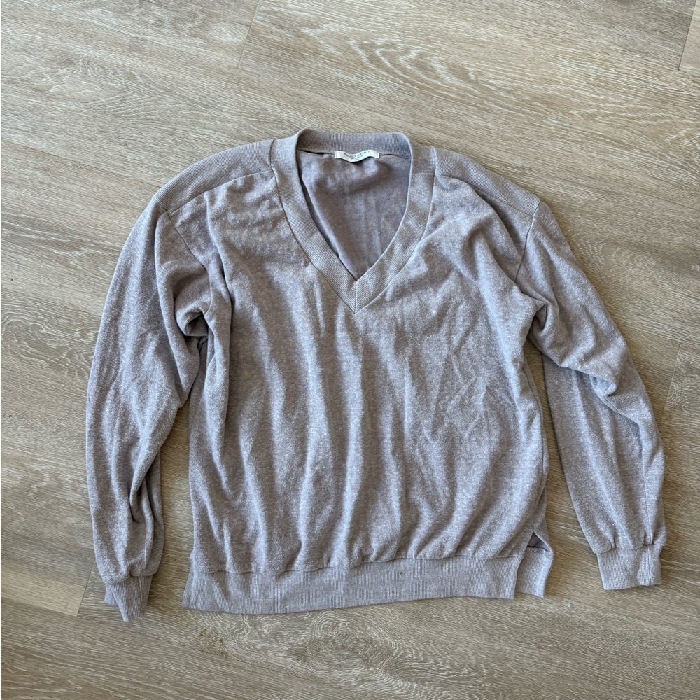 Project Social T— Super cute and cozy knit blouse (LILAC) (S) (LIKE NEW) V-Neck